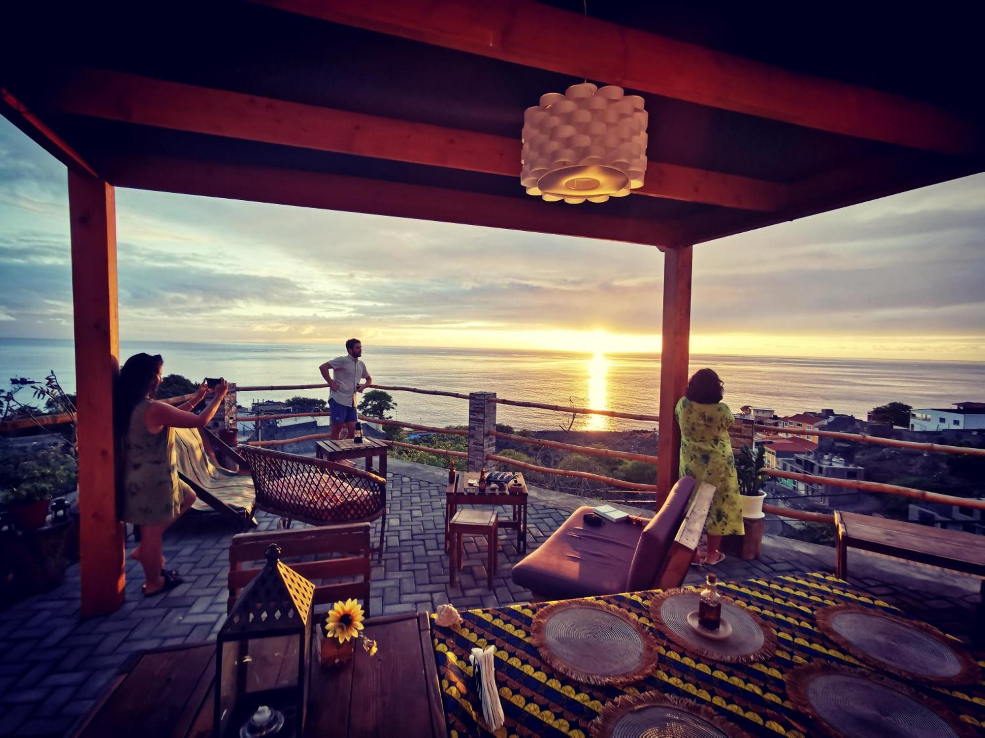 Kaza Ladera Bed & Breakfast Seladinha Exterior photo